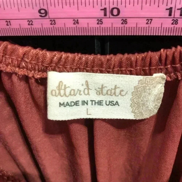 Altar’d State Midi Long Sleeve,elastic waist, crimson color,shimmer shine - Picture 11 of 11